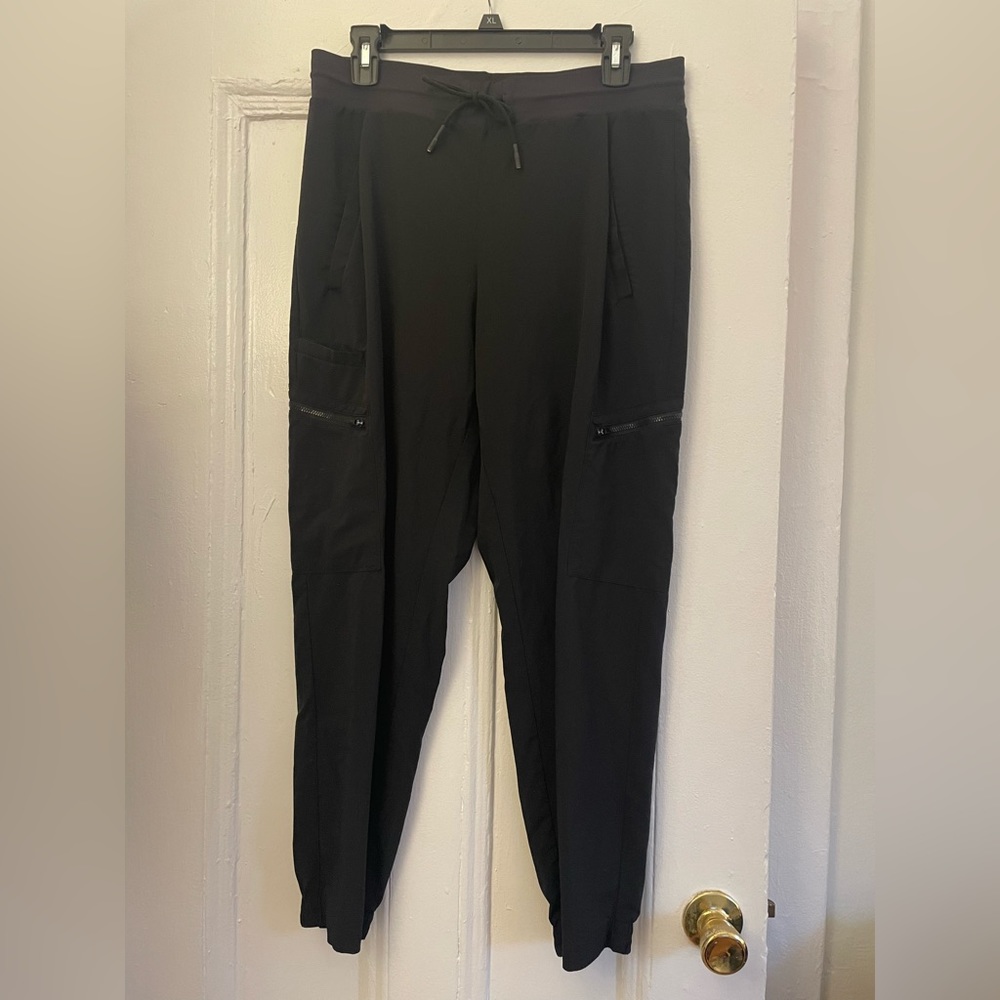 Athleta Venture pant size 8, Black